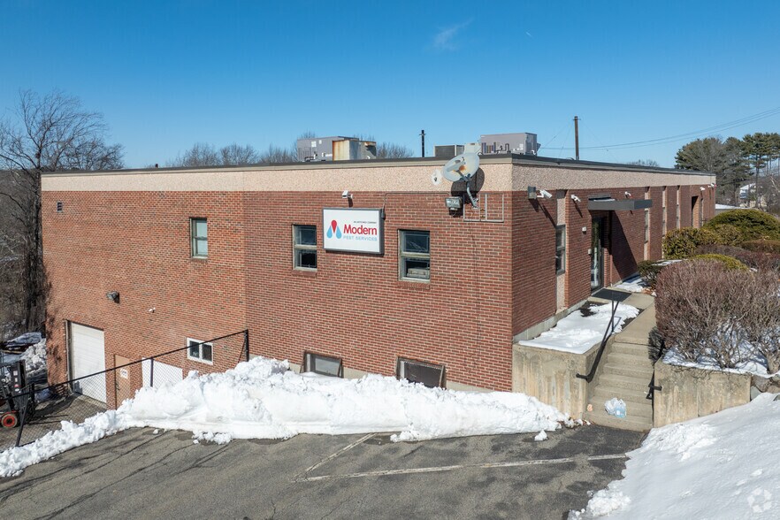 More Photos Of 823 Pleasant St, Norwood Light Manufacturing For Sale