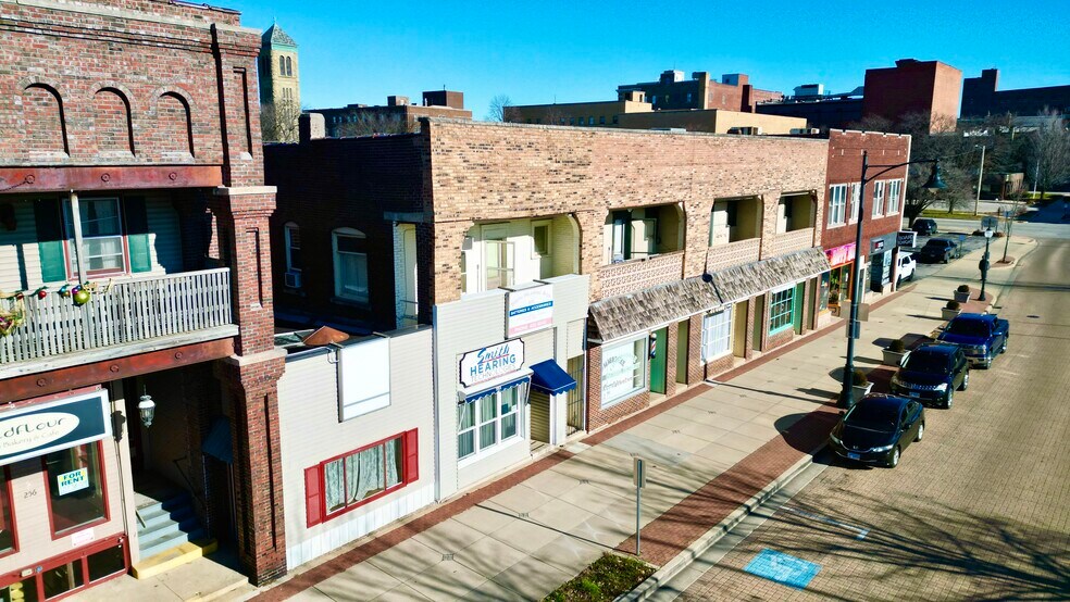 More Photos Of 228-248 W Main St, Decatur Storefront Retail Residential For Lease