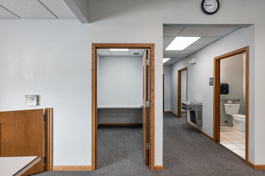 More Photos Of 102 S Woodward St, Brandon Service Station For Sale