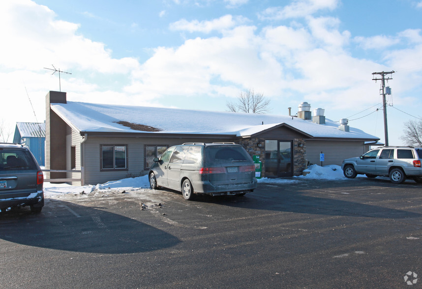 Primary Photo Of 4425 Highway 55, Medina Restaurant For Sale