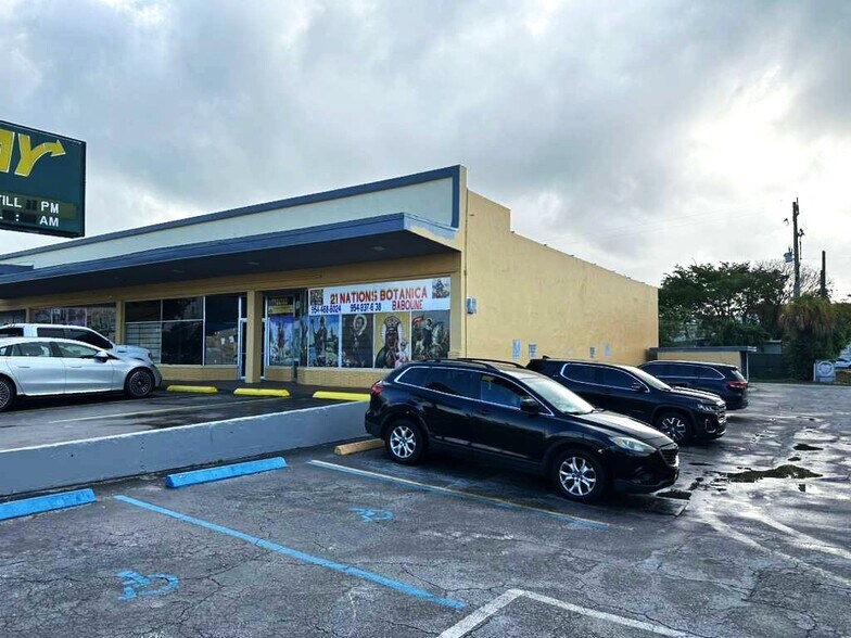 More Photos Of 13621-13641 NW 7th Ave, Miami Storefront For Lease