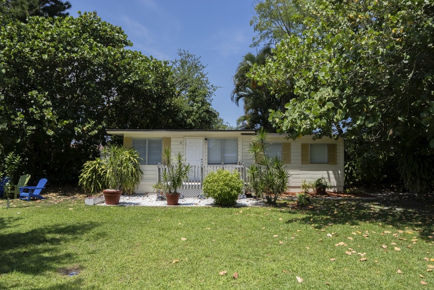 More Photos Of 325 NW Spanish River Blvd, Boca Raton Apartments For Sale