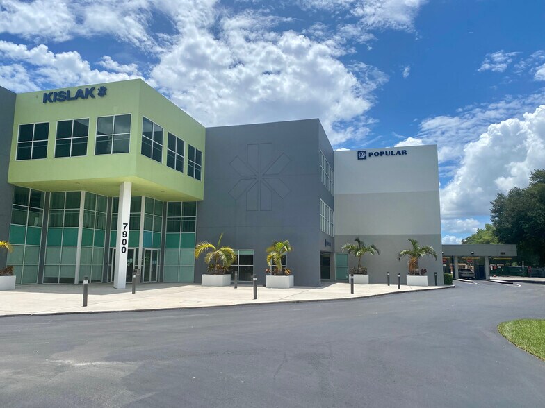 More Photos Of 7900 NW 154th St, Miami Lakes Office For Lease