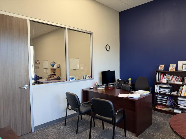 More Photos Of 1532 Standiford, Modesto Office For Lease