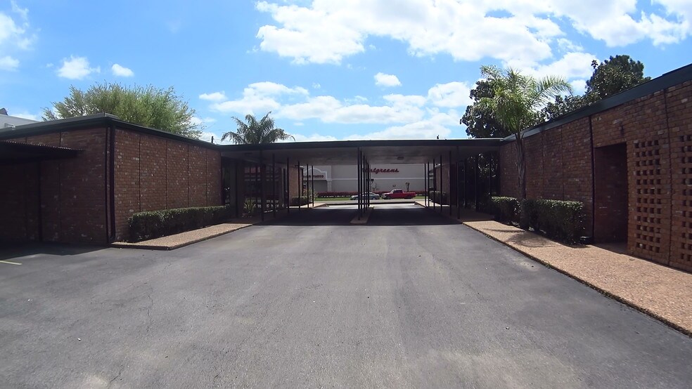 More Photos Of 4910 Willowbend Blvd, Houston Office Residential For Lease