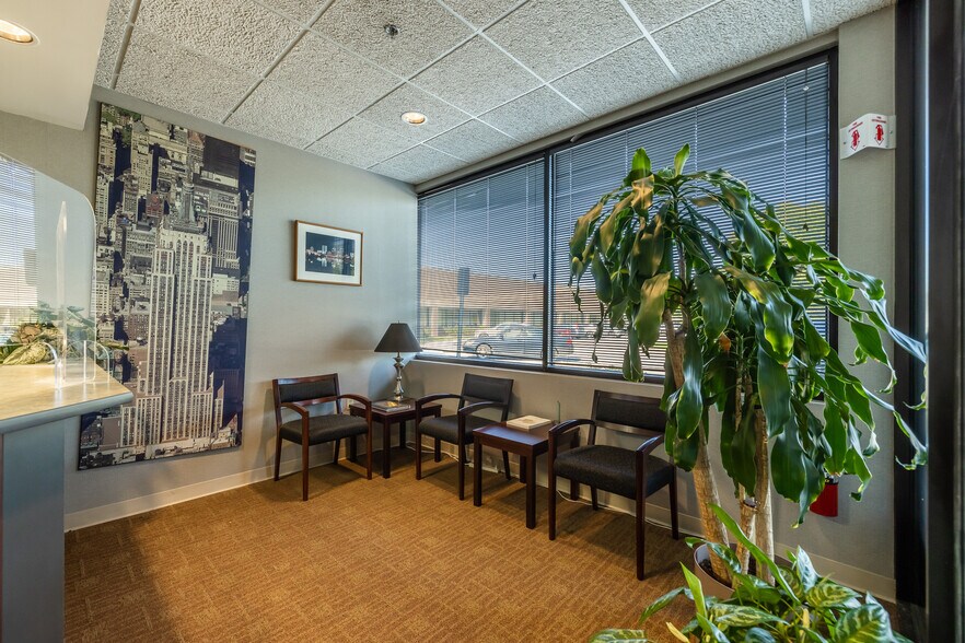 More Photos Of 500 Canal View Blvd, Rochester Unknown For Lease