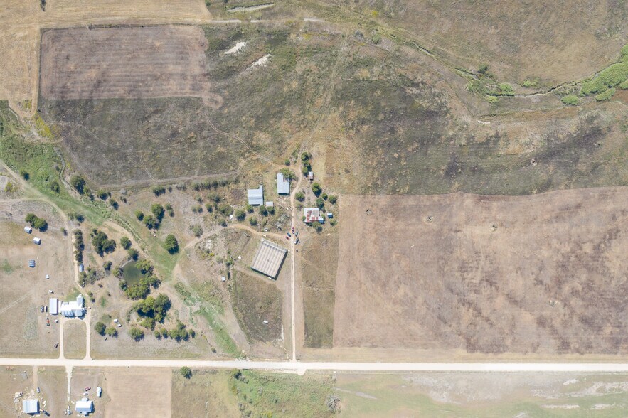 More Photos Of 301 County Road 461, Coupland Land For Lease