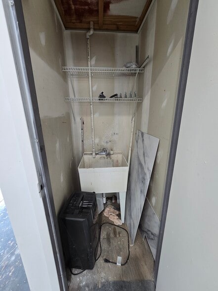 More Photos Of 900-924 W Broad St, Richmond Apartments For Lease