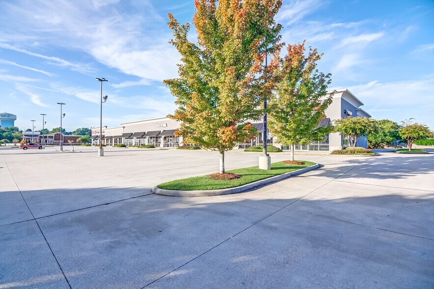 More Photos Of 4970 Barksdale Blvd, Bossier City Freestanding For Lease
