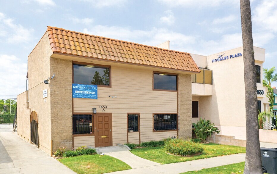 Primary Photo Of 1654 E 4th St, Santa Ana Medical For Lease
