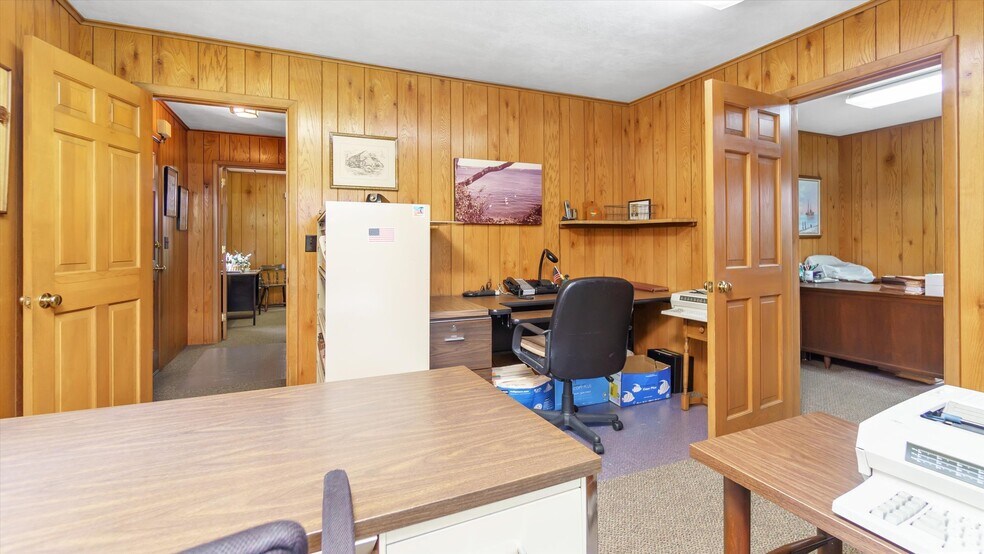 More Photos Of , Cutchogue Office For Sale