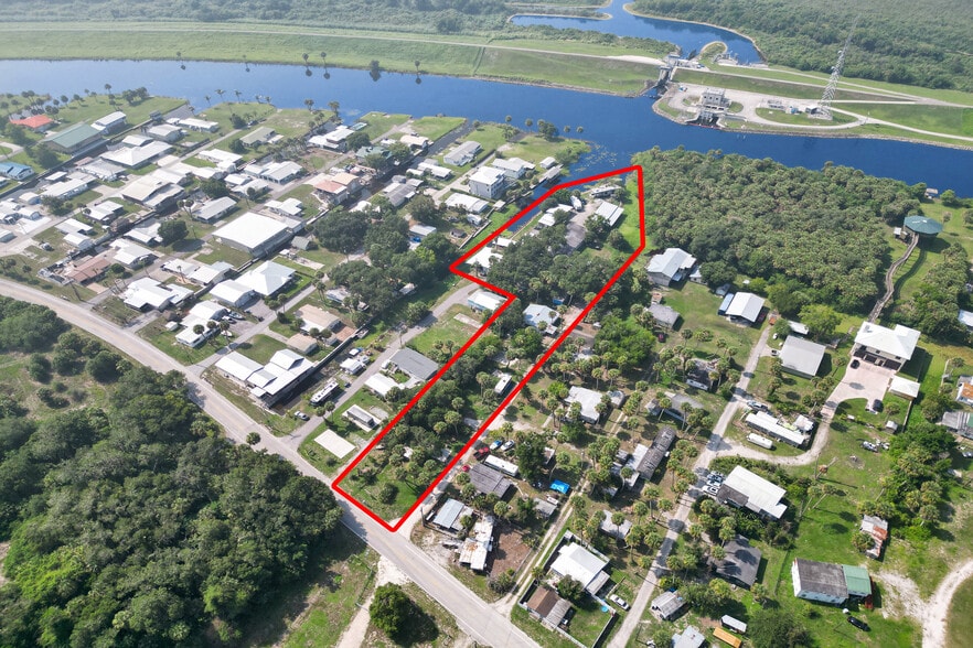 Primary Photo Of , Moore Haven Multifamily For Sale