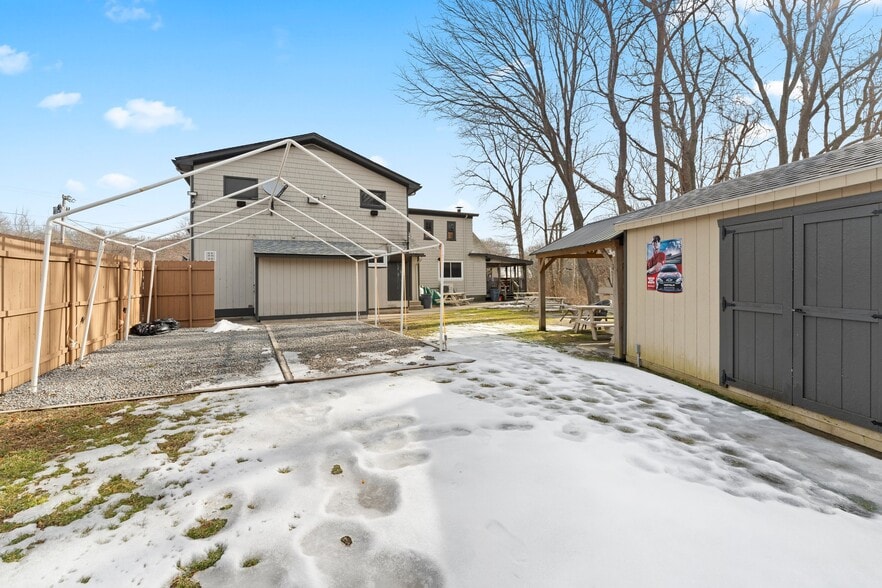 More Photos Of 415 Palmer Ave, Warwick Bar For Sale
