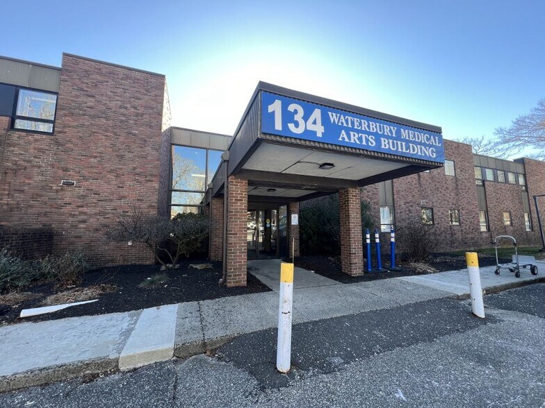 Primary Photo Of 140 Grandview Ave, Waterbury Unknown For Lease