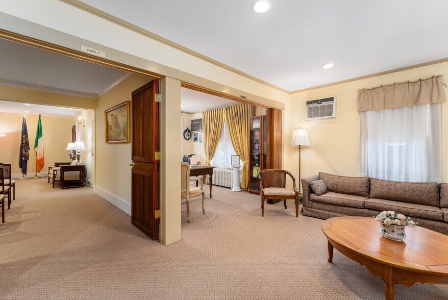 More Photos Of 94 E Montauk 1 Hwy, Hampton Bays Land For Sale