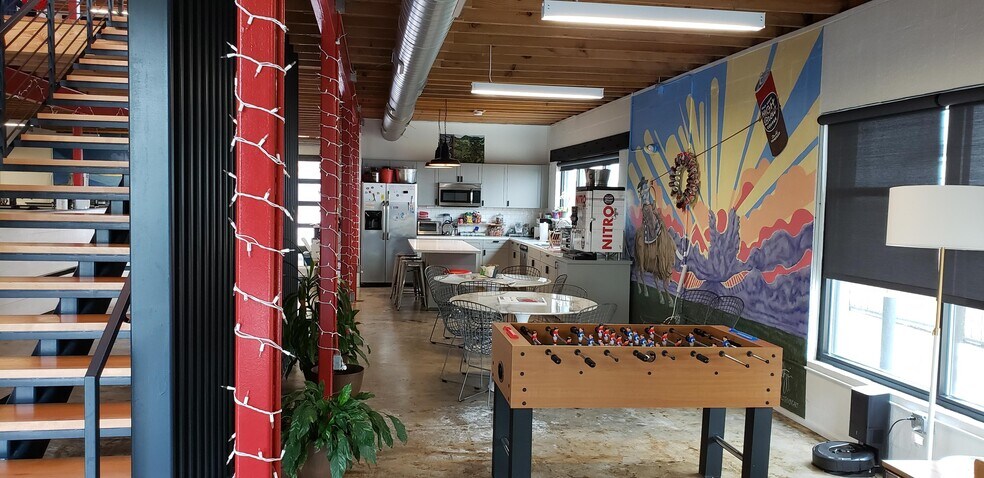 More Photos Of 2810 S 1st St, Austin Office For Lease