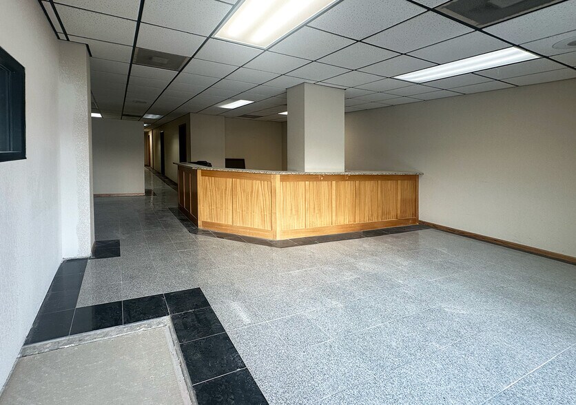 More Photos Of 915-925 1st St S, Saint Cloud Loft Creative Space For Sale