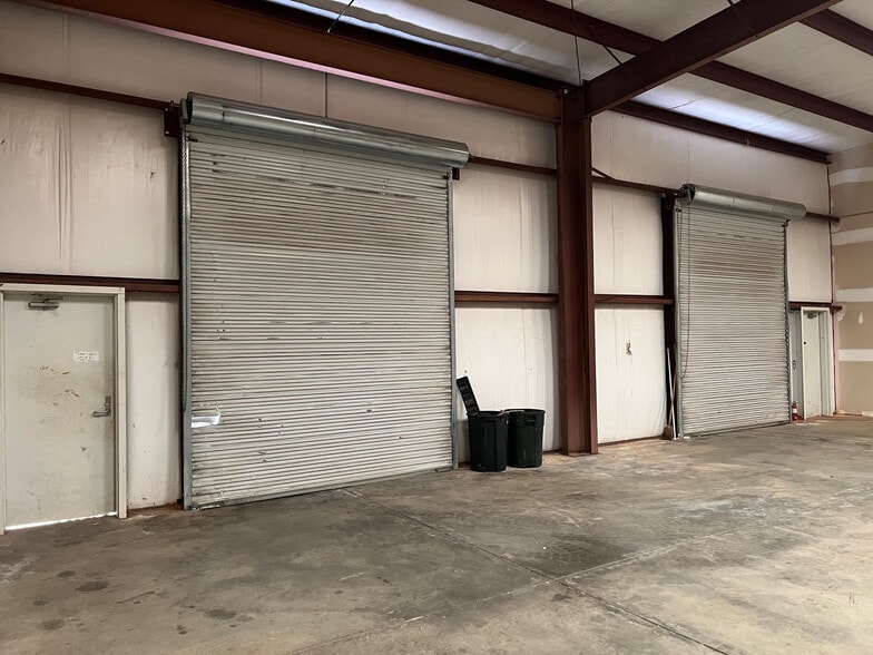 More Photos Of 1585 Industrial Blvd, Madison Warehouse For Lease
