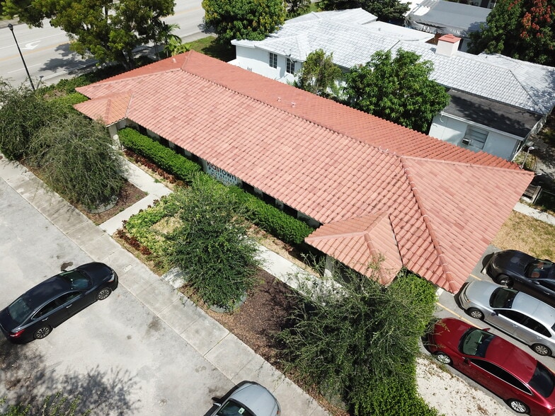 More Photos Of 211-213 NE 89th St, El Portal Medical For Lease