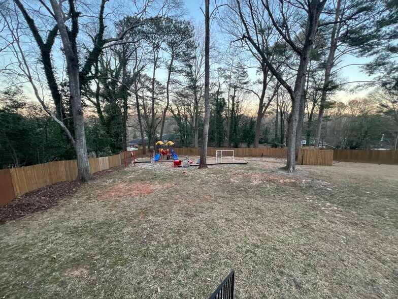 More Photos Of 2605 Campbellton Rd SW, Atlanta Daycare Center For Sale