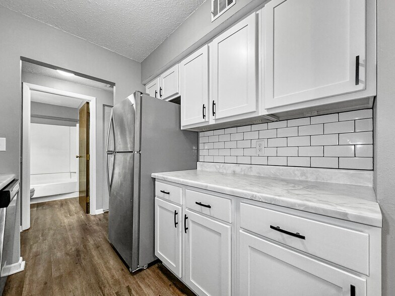 More Photos Of 3300 S Westbrooke Ln, Sioux Falls Apartments For Sale