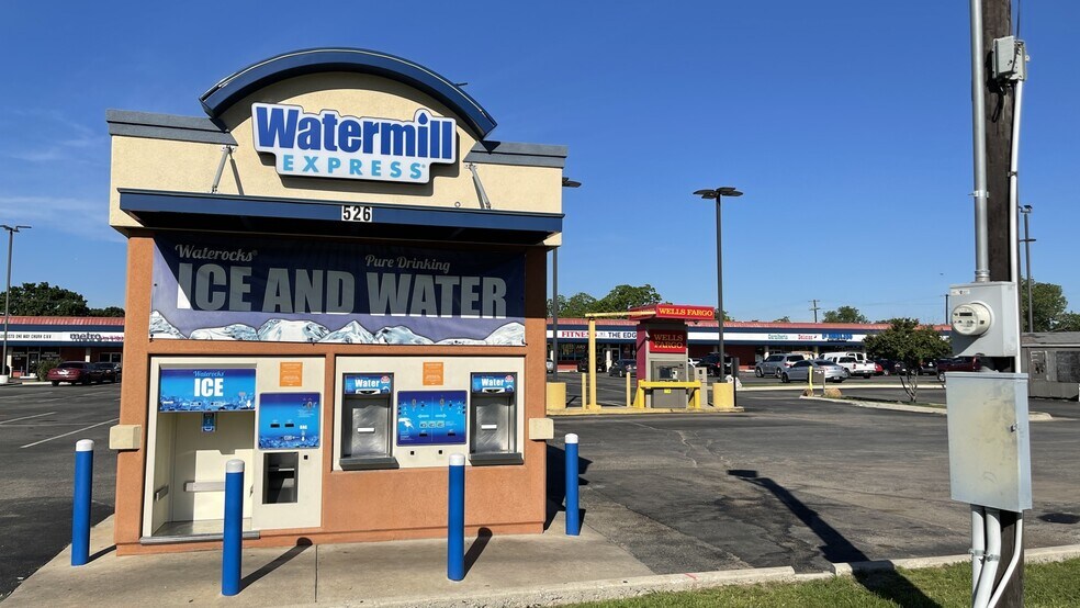 More Photos Of 510-548 S Saginaw Blvd, Saginaw Unknown For Lease