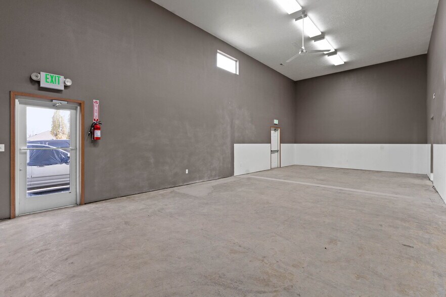 More Photos Of 13315 W 13th Ave, Airway Heights Light Manufacturing For Sale