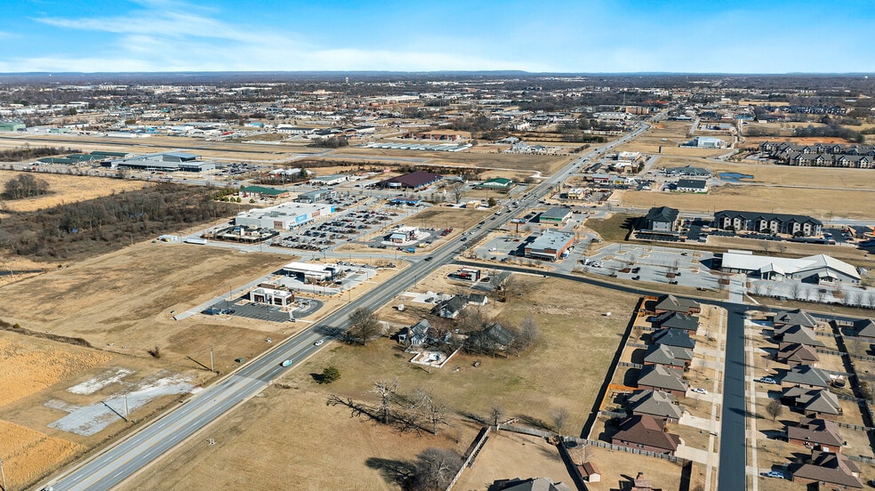 More Photos Of 1261 SW Regional Airport Blvd, Bentonville Land For Sale