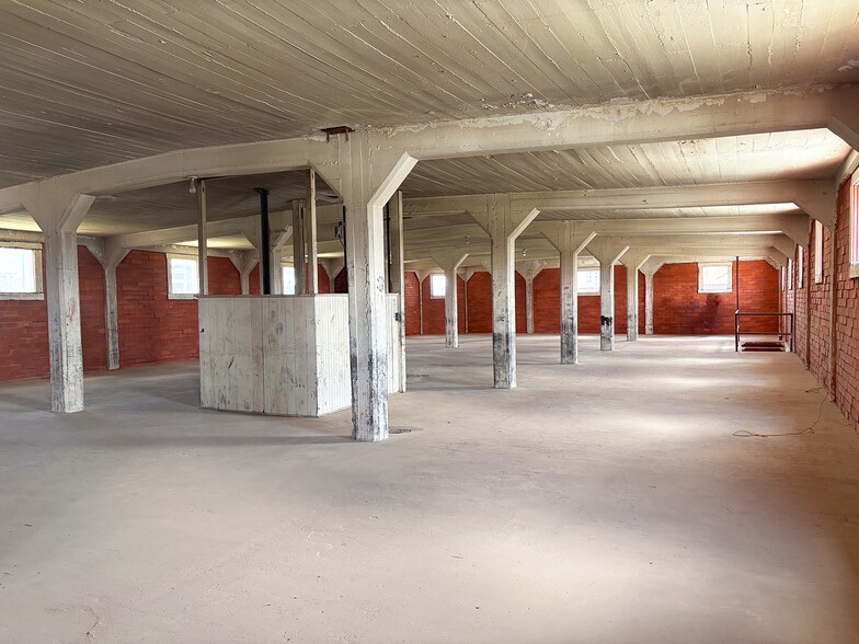 More Photos Of E 201 Anthony St, El Paso, Texas 79901, El Paso Auto Repair For Sale