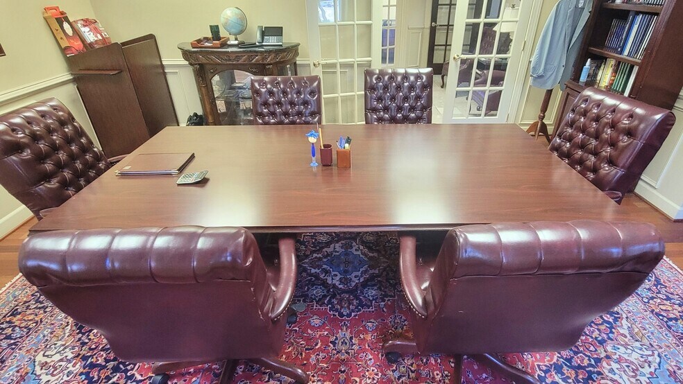 More Photos Of 12100-12128 Heritage Park Cir, Silver Spring Medical For Sale