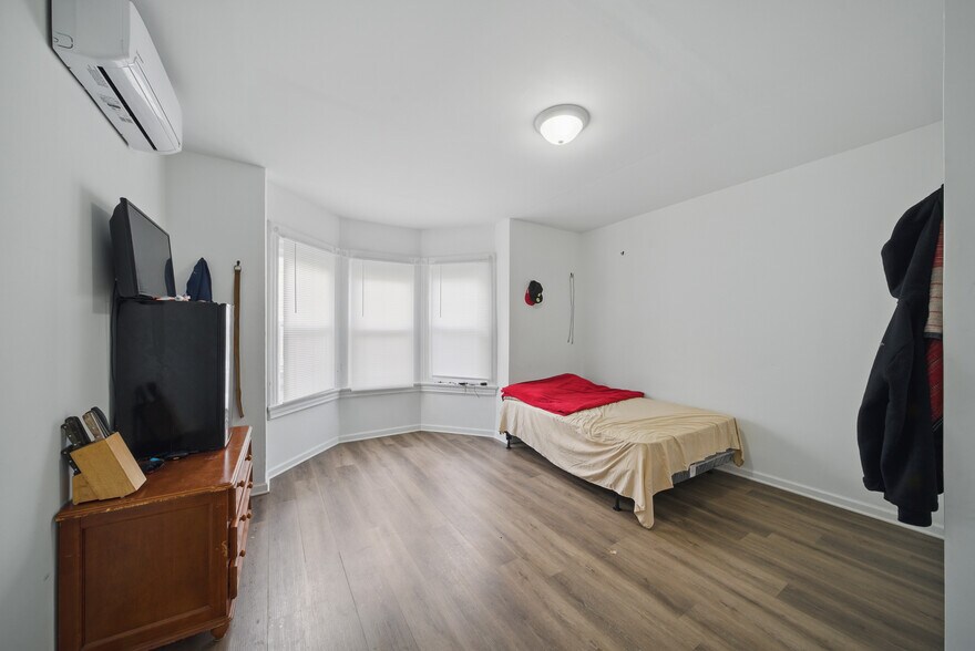 More Photos Of 203 E Blackwell St, Dover Multifamily For Sale