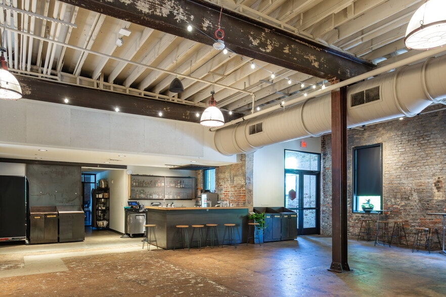 More Photos Of 500 E Davie St, Raleigh Restaurant For Sale