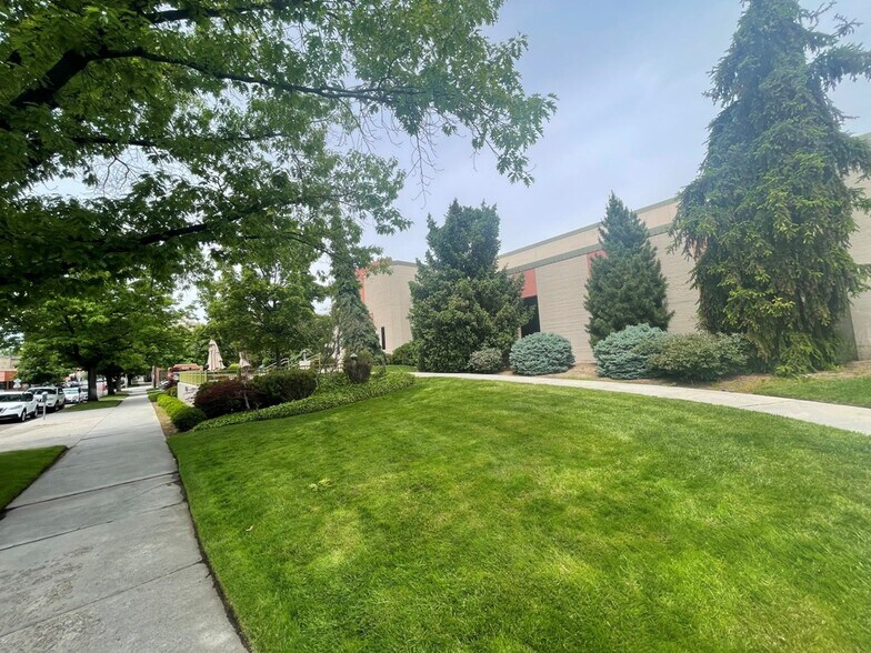 More Photos Of 300 W Main St, Boise Medical For Lease