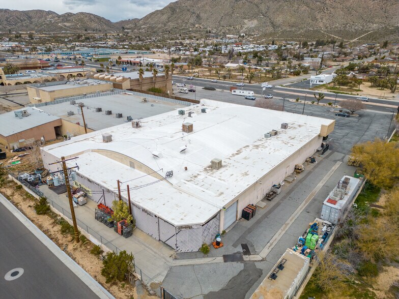 More Photos Of 56445 29 Palms, Yucca Valley Freestanding For Lease