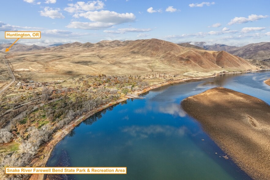 More Photos Of 110 Washington St, Huntington Hospitality For Sale