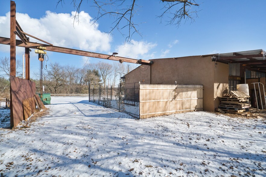 More Photos Of 2374 New Schuylkill Rd, Spring City Freestanding For Sale