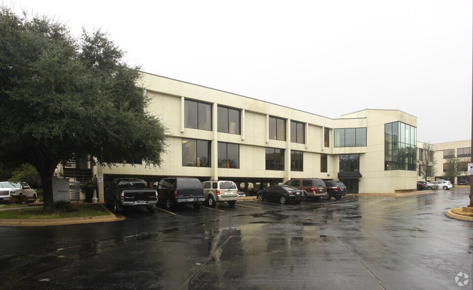 More Photos Of 3200 Steck Ave, Austin Office For Sale