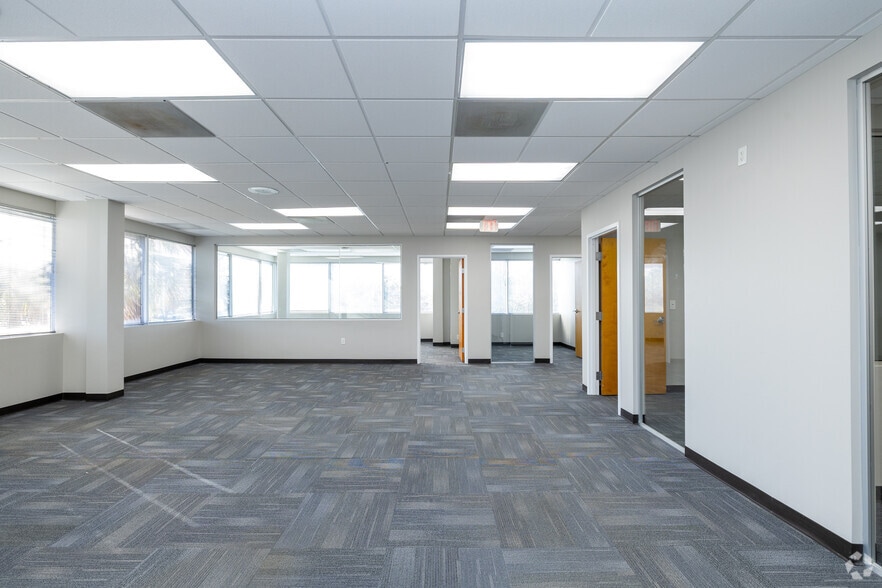 More Photos Of 10014 N Dale Mabry Hwy, Tampa Unknown For Lease