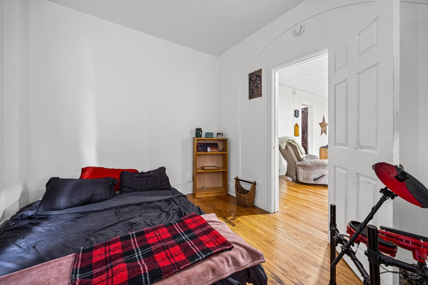 More Photos Of 321 Driving Park Ave, Rochester Apartments For Sale
