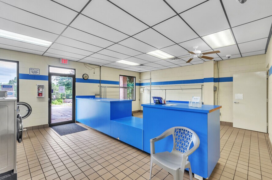 More Photos Of 3004 E North St, Greenville Freestanding For Sale