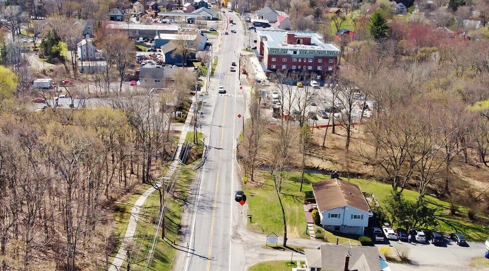More Photos Of 113 N Chestnut St, New Paltz Office Residential For Lease