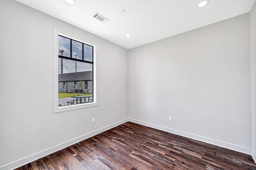 More Photos Of 2031 N Mason Rd, Katy Medical For Lease