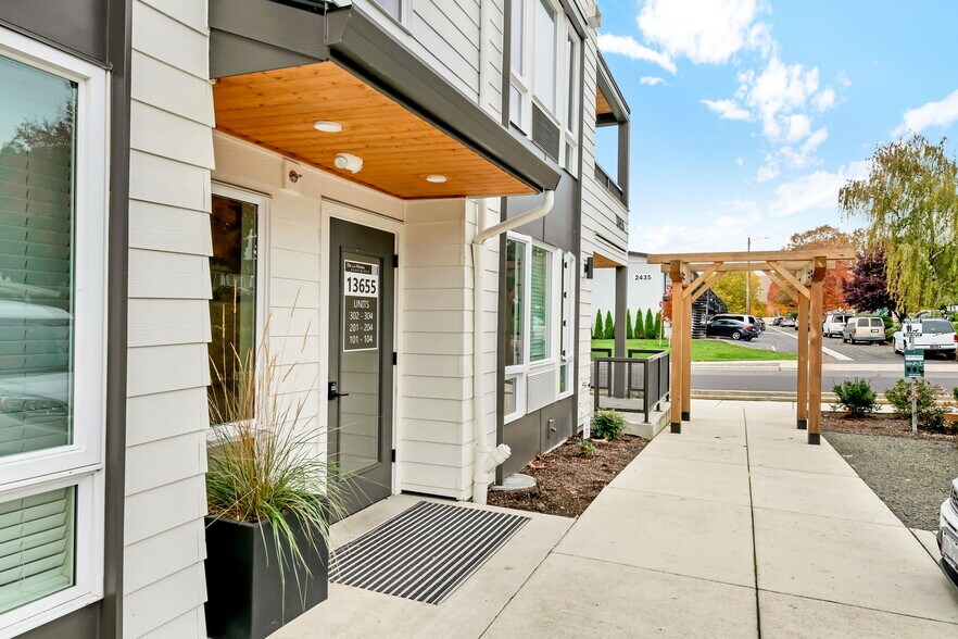 More Photos Of 13655 SW Jenkins Rd, Beaverton Apartments For Sale