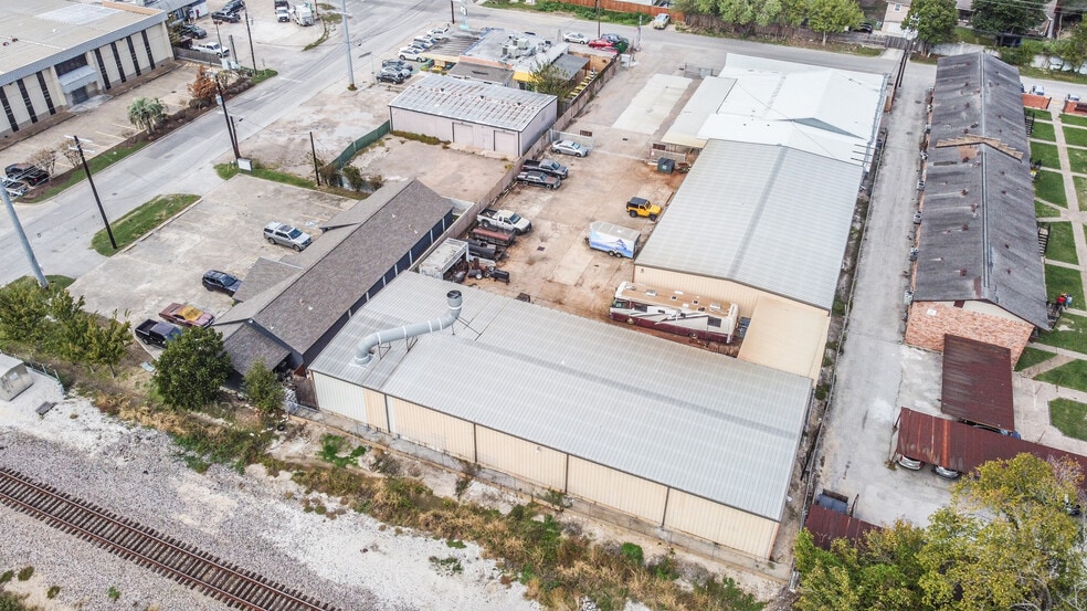More Photos Of 1355 Judiway St, Houston Warehouse For Sale