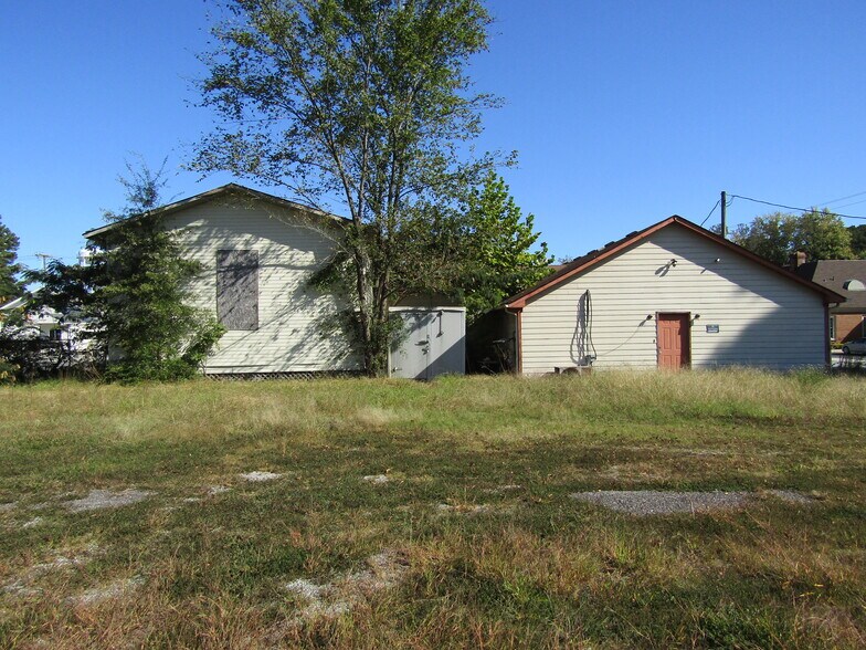 More Photos Of 150 Colonial Trl E, Surry Convenience Store For Sale
