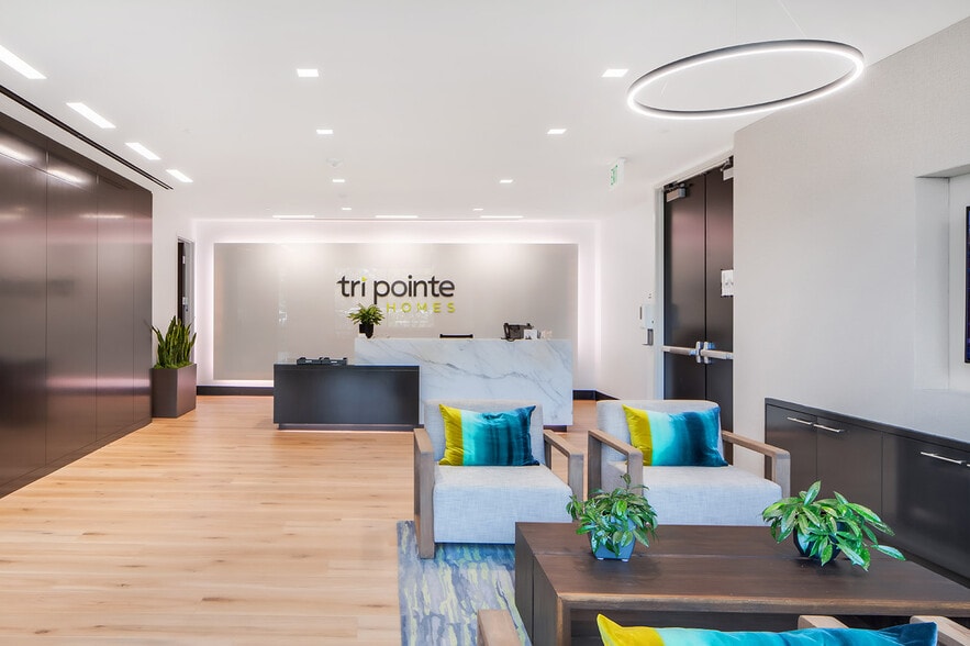 More Photos Of 5 Peters Canyon Rd, Irvine Office For Sale