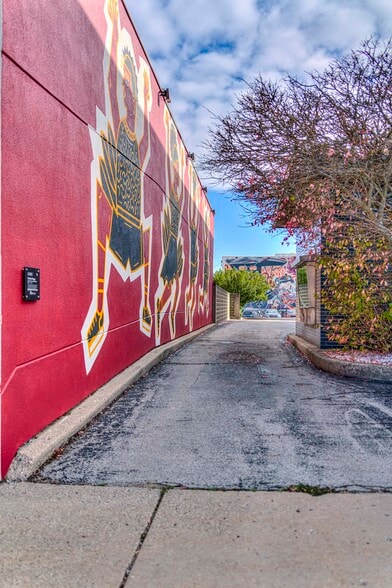 More Photos Of 145 S Jackson St, Jackson Loft Creative Space For Sale