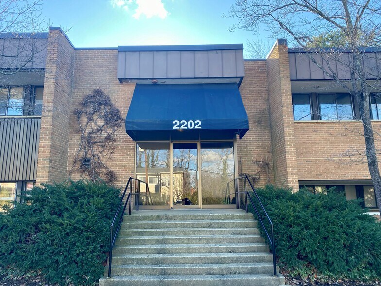 More Photos Of 2202 N Berkshire Rd, Charlottesville Medical For Sale