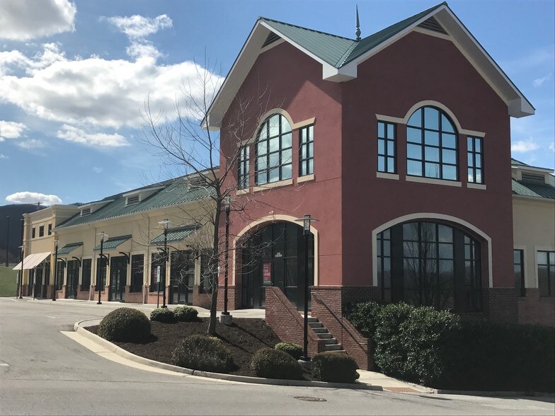 More Photos Of 5036 Keagy Rd, Roanoke General Retail For Lease