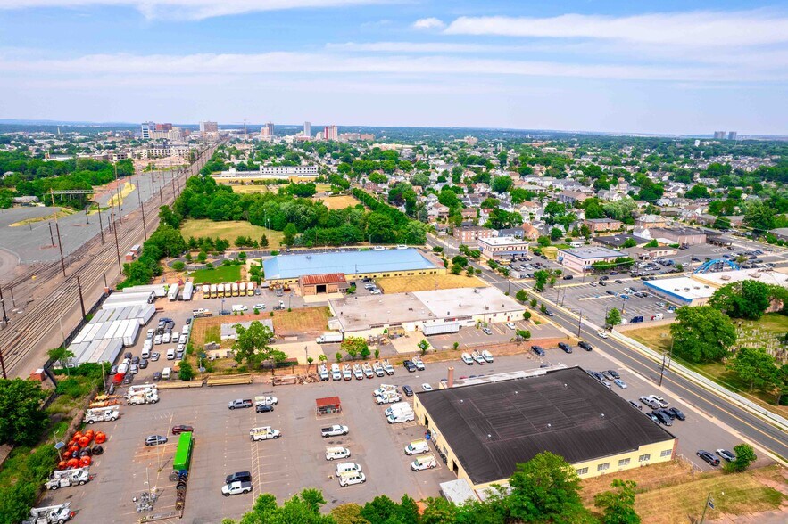 More Photos Of 569 Joyce Kilmer Ave, New Brunswick Industrial For Sale
